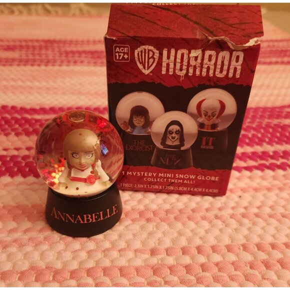 Annabelle 2024 Culturefly WB Mini Snow globe - Picture 1 of 3